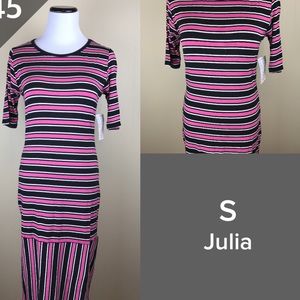 LuLaRoe Julia size small